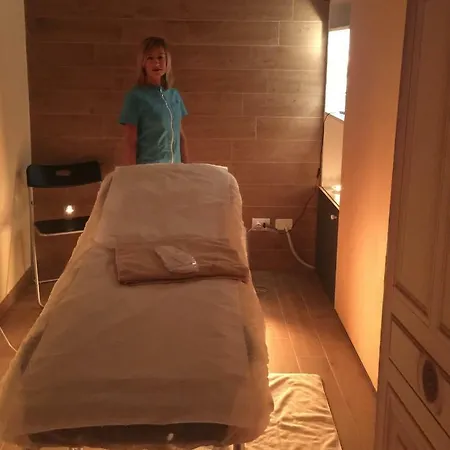 בית הארחה Relais Dei Mandorli 4*