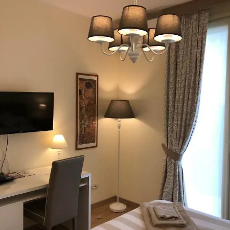Relais Dei Mandorli בית הארחה 4*
